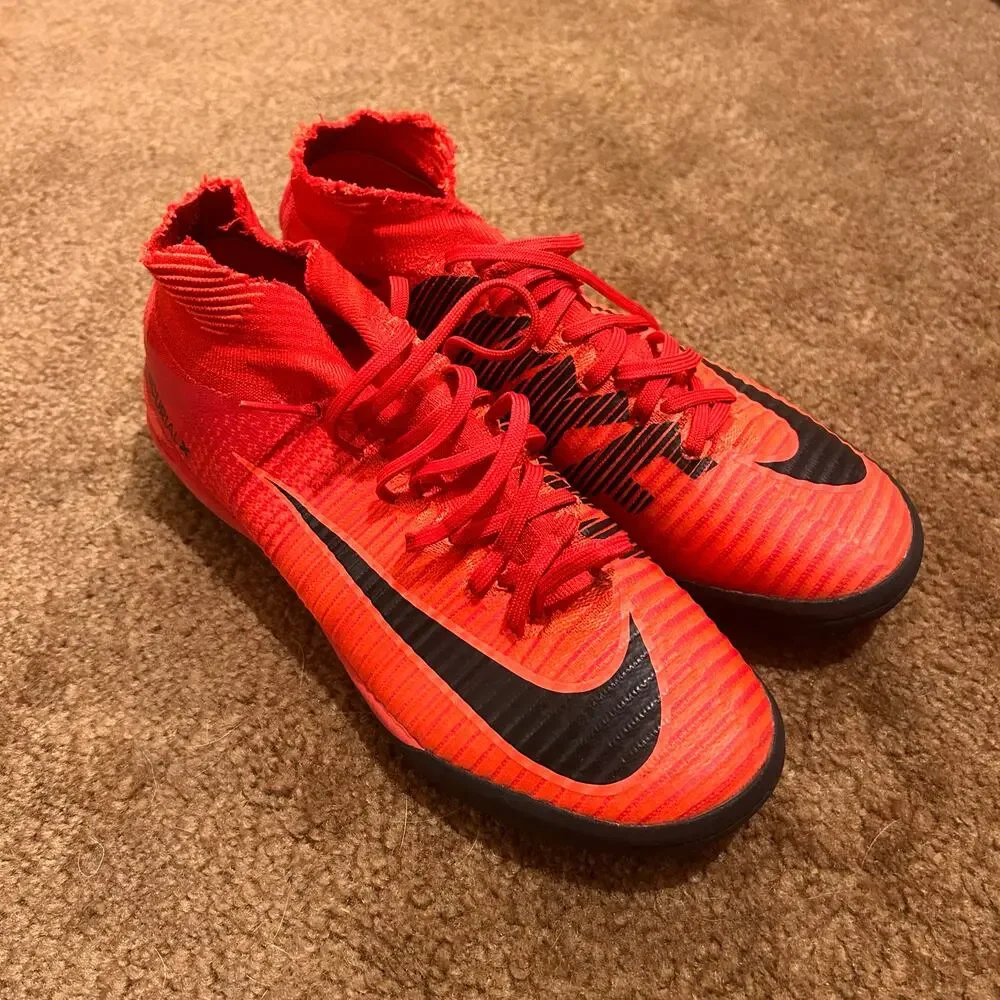 Nike MercurialX Proximo II DF IC Indoor Soccer Shoes Red Men’s 8 *Please Read